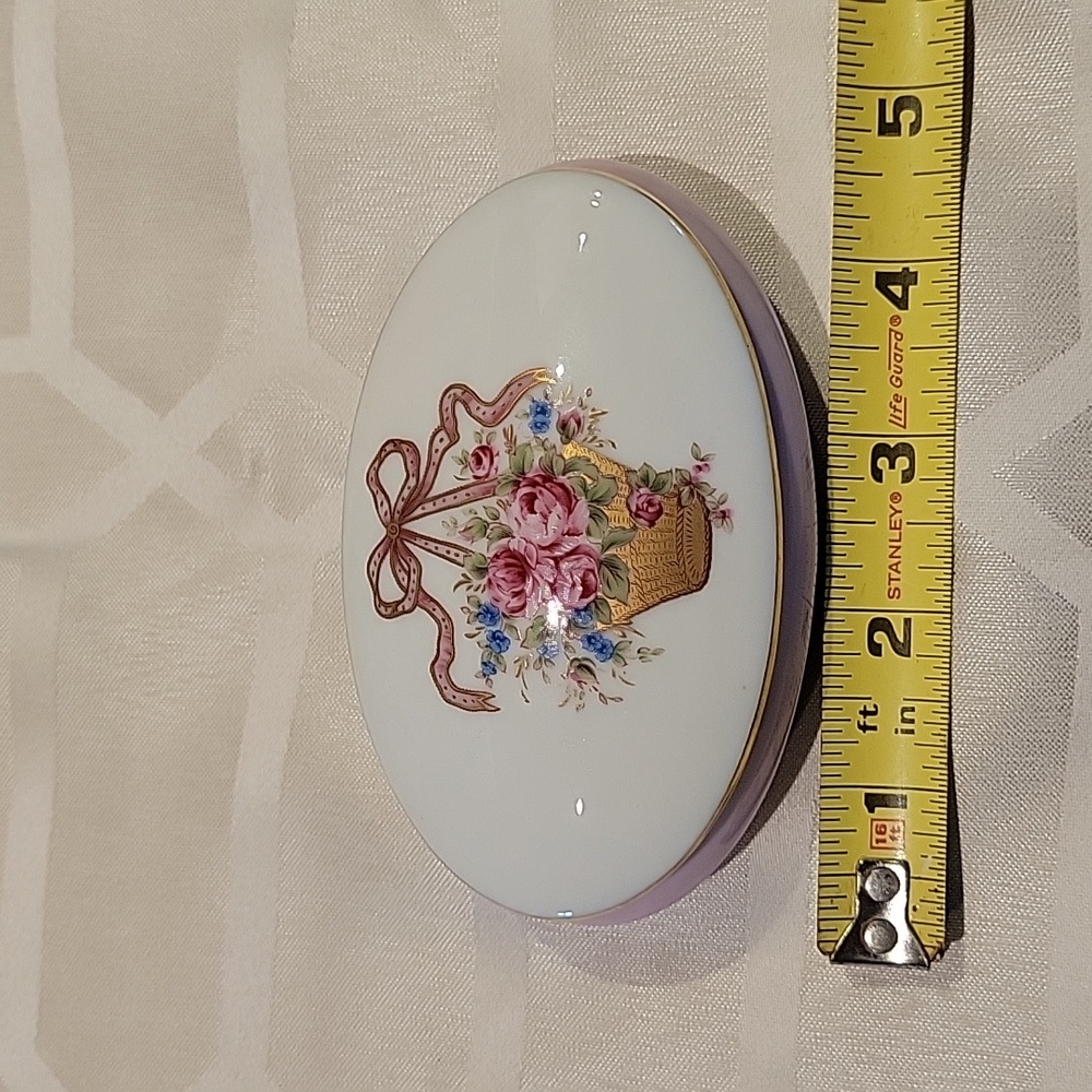 Limoges Castel Pink Ribbon trinket box - Picture 4 of 4
